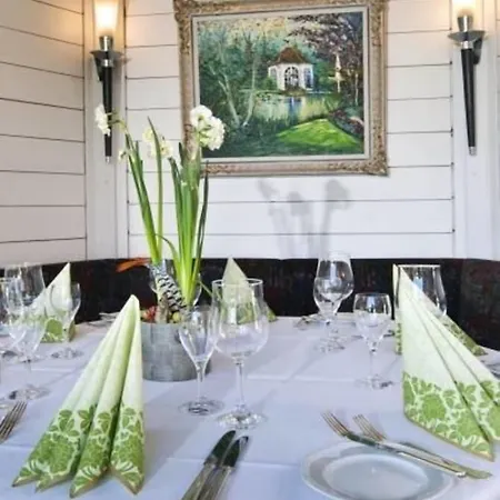 Ξενοδοχείο Huetter 3*